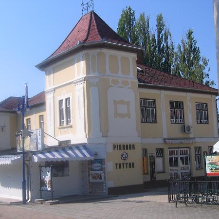 Aqua Apartman Révfülöp Exterior foto